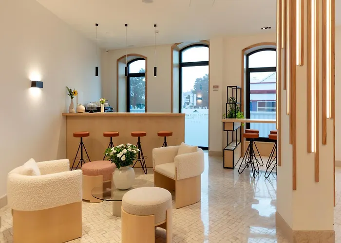 מלון Do Alboi אבאירו